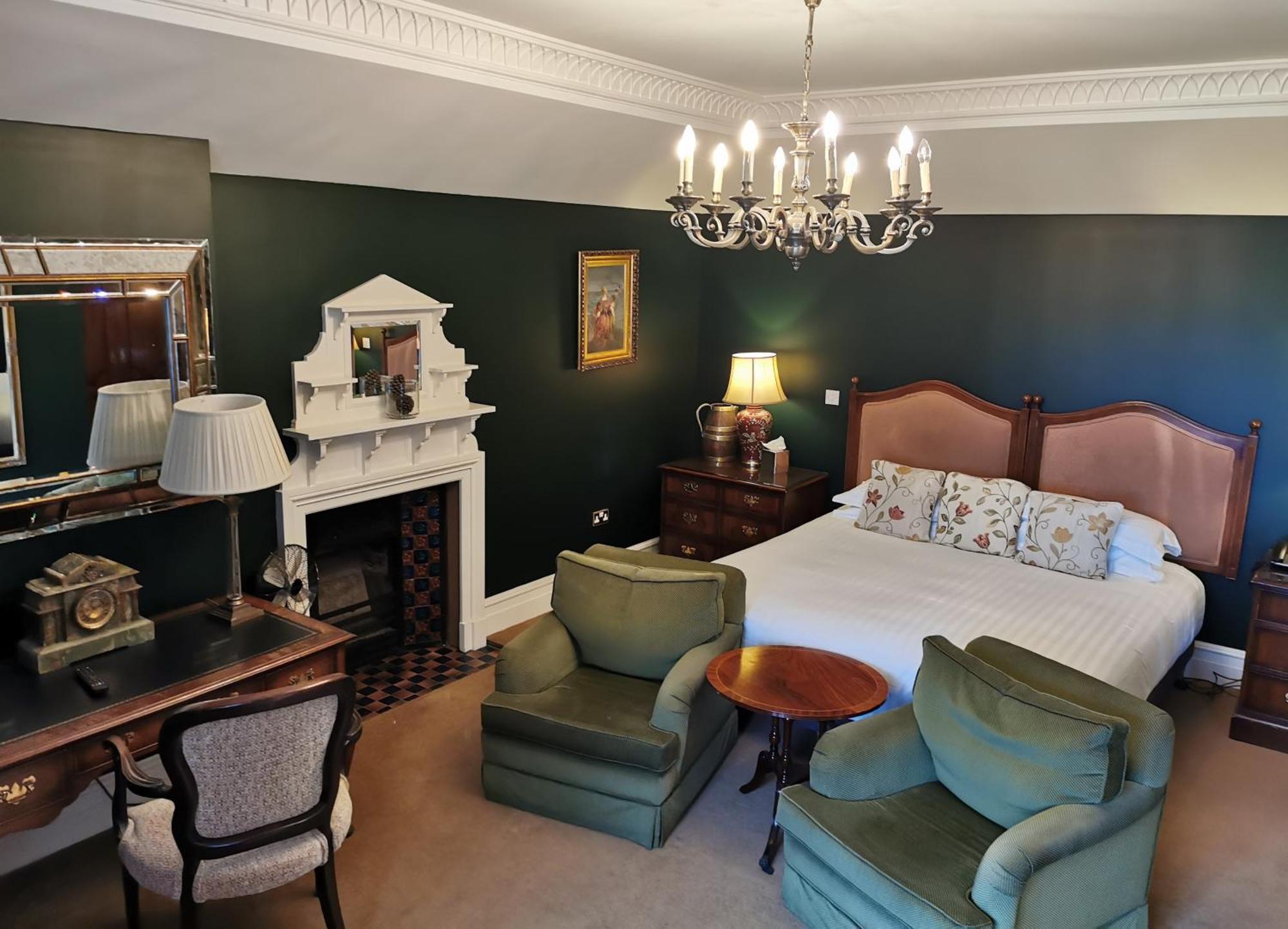 Waterford Castle Hotel & Golf Resort Ballinakill  Szoba fotó